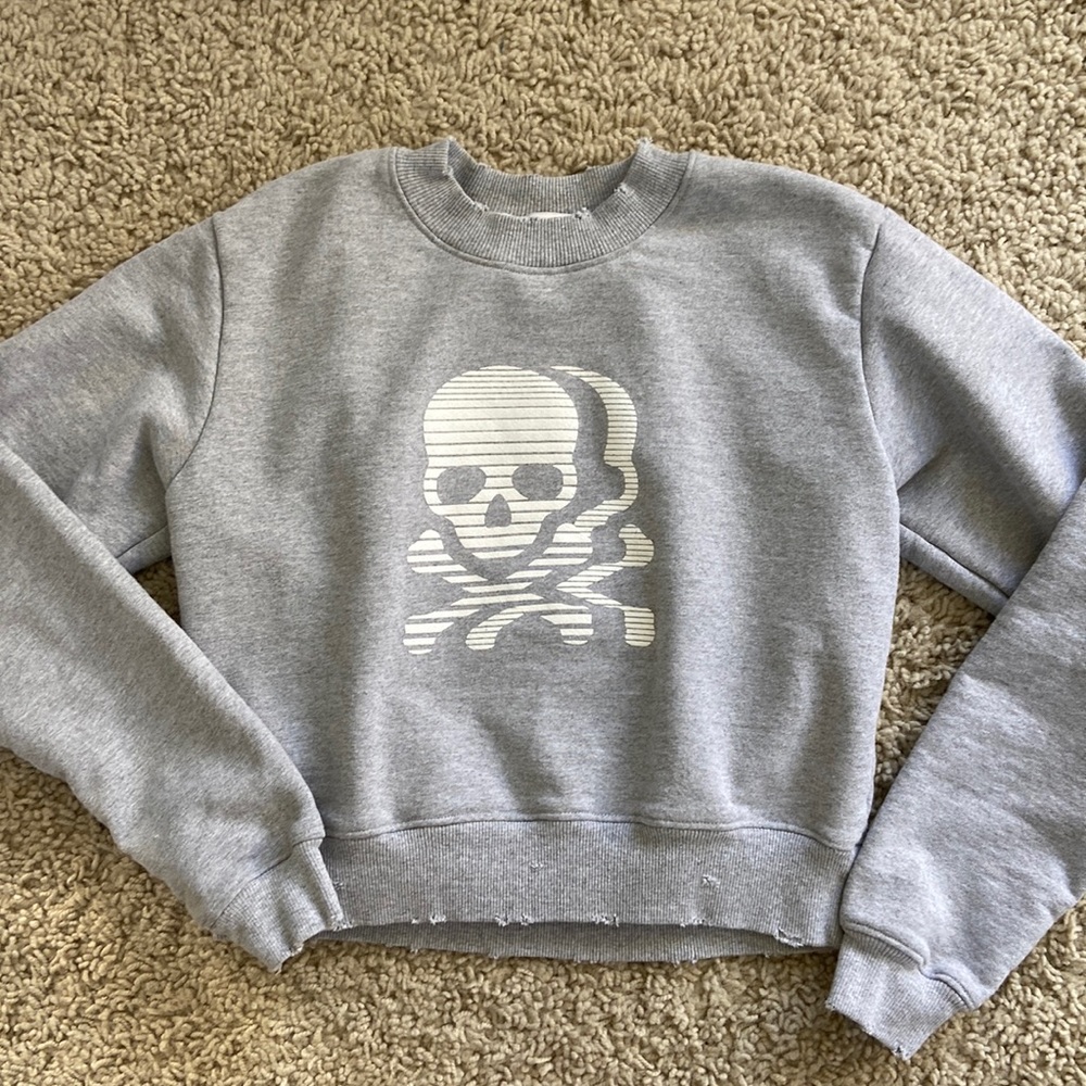 Soulcycle Womens size Small Gray Skull Sweatshirt